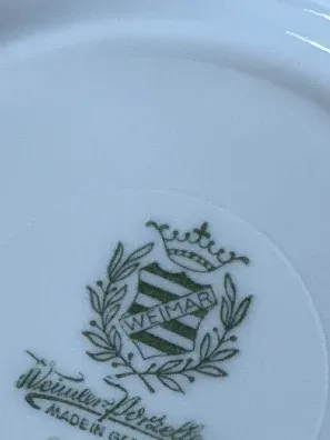 Weimar Porzellan Katharina 2104 Unterteller Blattmuster Weiß 15cm