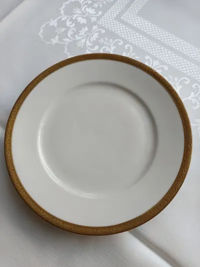 Edelstein Bavaria Platzteller 2181 Porzellan Goldrand weiß elegant