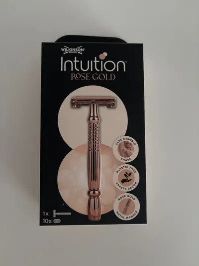 Wilkinson Sword Intuition Rose Gold Nassrasierer Damen Elegant Metallgriff 14cm