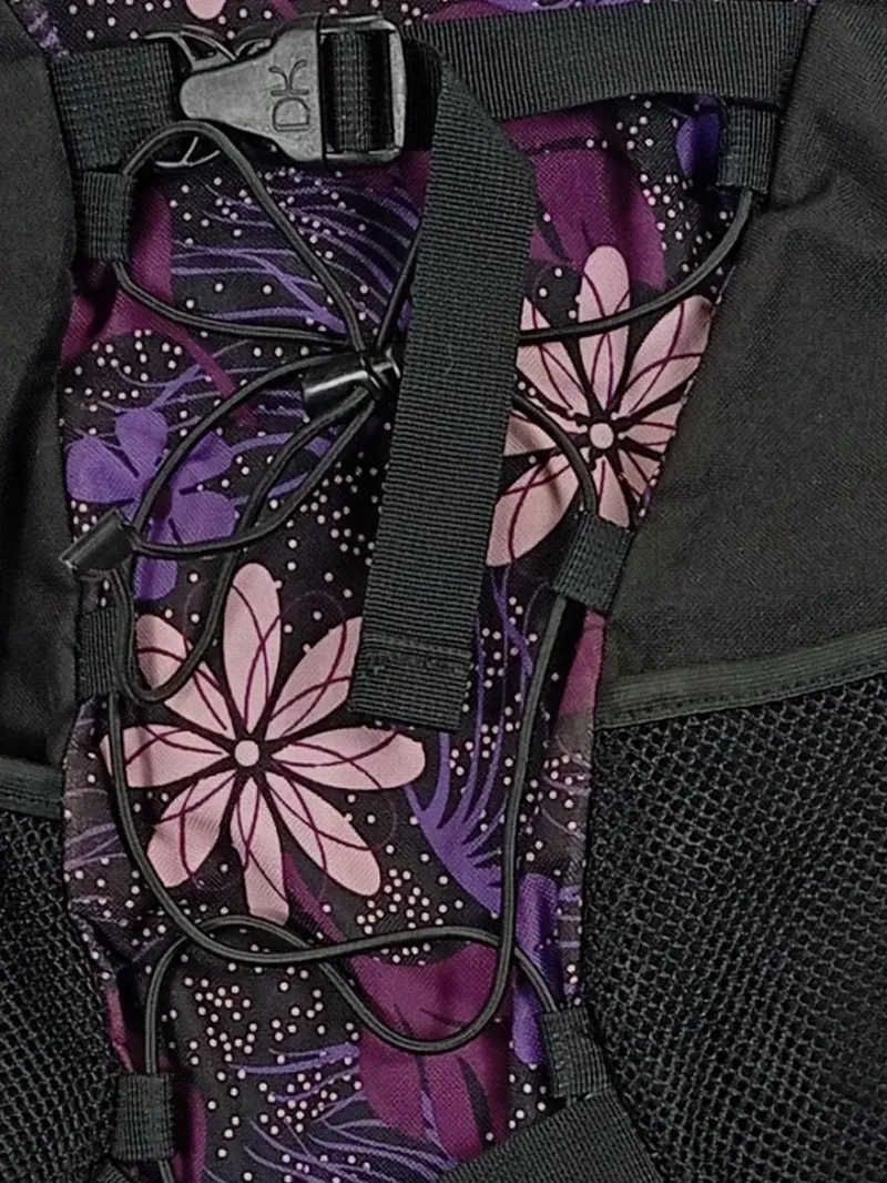 Dakine Rucksack Damen Schwarz Lila Blumenmuster Outdoor 20L 4