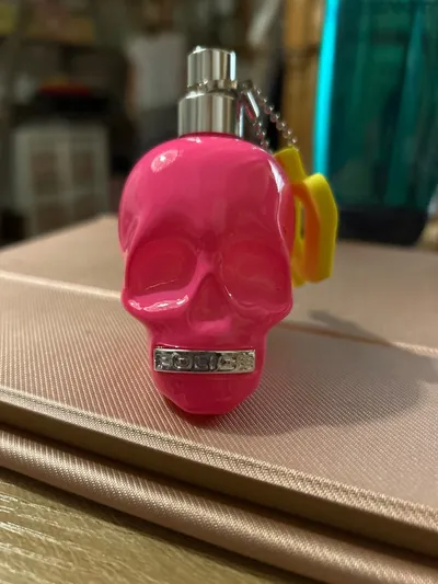 Police To Be Goodvibes Eau de Parfum Damen 40ml EDP Spray Totenkopf Pink