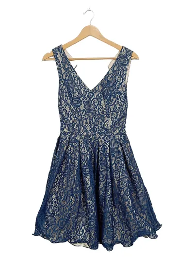 Chi Chi London Cocktailkleid Spitze Blau Gr. 40 Damen Elegant Festlich
