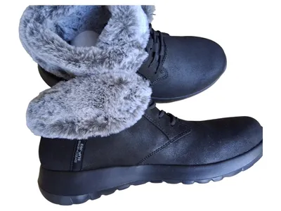 Skechers Slip-Ins Damen Winterstiefelette Gr. 40 Schwarz gefüttert Fell