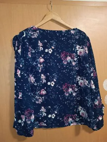 Tchibo Damen Bluse Gr. 40/L Blumenmuster Dunkelblau Rüschen Langarm