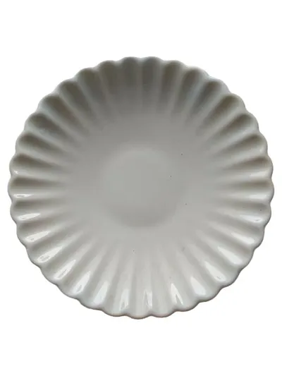 Kaiseralm Porzellan Unterteller Muschelform Weiß 14 cm Klassisch Vintage