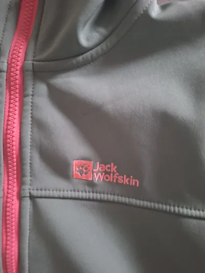 Jack Wolfskin Softshelljacke Kinder Gr. 164 Grün Kapuze Outdoor Mädchen