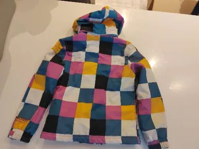 Protest Skijacke Mädchen Gr. 140 Kariert Bunt Winterjacke Kapuze