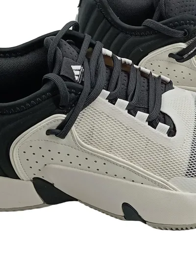 adidas Trae Unlimited Basketballschuhe Herren Weiß Gr. 42 Schnürung Textil