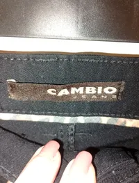CAMBIO Jeans Damen Stoffhose Schwarz Gr. 38 Reißverschluss Detail 2