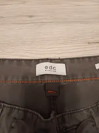 EDC Herren Cargo Shorts Tapered Fit Oliv Baumwolle Gr. W32/48 4