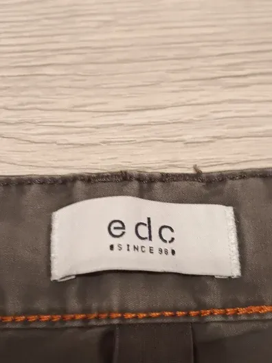 EDC Herren Cargo Shorts Tapered Fit Oliv Baumwolle Gr. W32/48 5