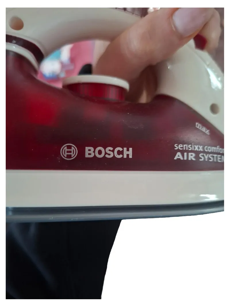 Bosch Sensixx Comfort Air System Dampfbügeleisen Weiß 3