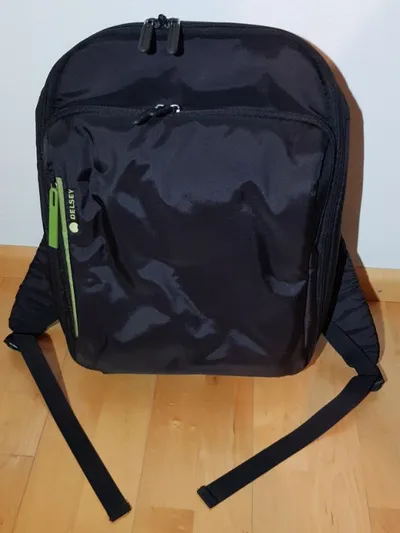 Delsey Paris Rucksack Schwarz Grün Laptop Business Urban 41cm