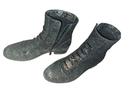 Simen Damen Stiefeletten Gr. 41 Leder Floral Muster Reißverschluss Grau
