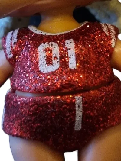 MGA LOL Surprise Puppe M.C. Swag Glitzer Sportoutfit Rot Sammlerpuppe