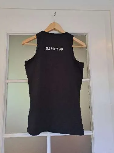 Sea Shepherd Fanshirt Damen Skelette Totenköpfe Gr. 38/M Schwarz Freizeit