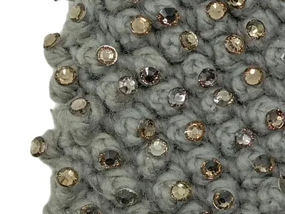 Hallhuber Beanie Mütze Damen Grau Strass Perlen Glamourös Festlich