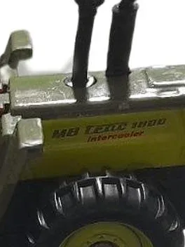 Siku MB Trac 1800 Intercooler Modellfahrzeug Traktor Grün 7cm