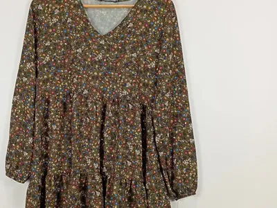 Sublevel Tunikakleid Blumenmuster Oliv Gr. 38/M Freizeitkleid Damen Viskose
