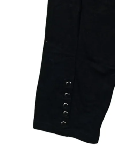 Canda Damen Stoffhose Capri Gr. M 38 Schwarz Uni Zierknöpfe Baumwolle