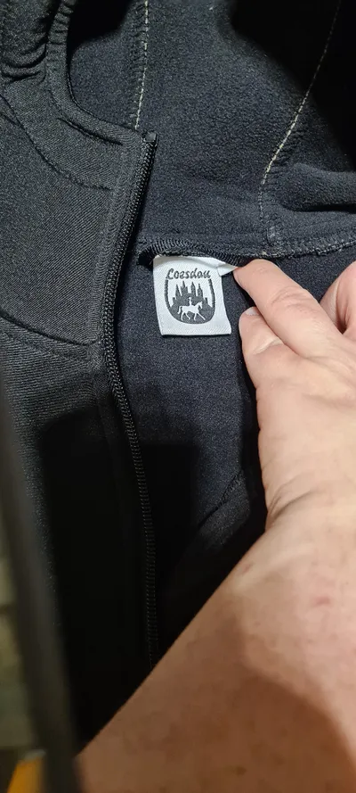 Loesdau Softshelljacke Damen Gr. 44 Schwarz Kapuze Pferde-Logo