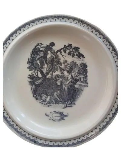 Goebel OPM Sammelteller Monatsbild Oktober Vintage Porzellan Weiß 20 cm