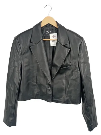 ZARA Damen Kunstleder Blazer Cropped Jacke Schwarz Gr. XL 42