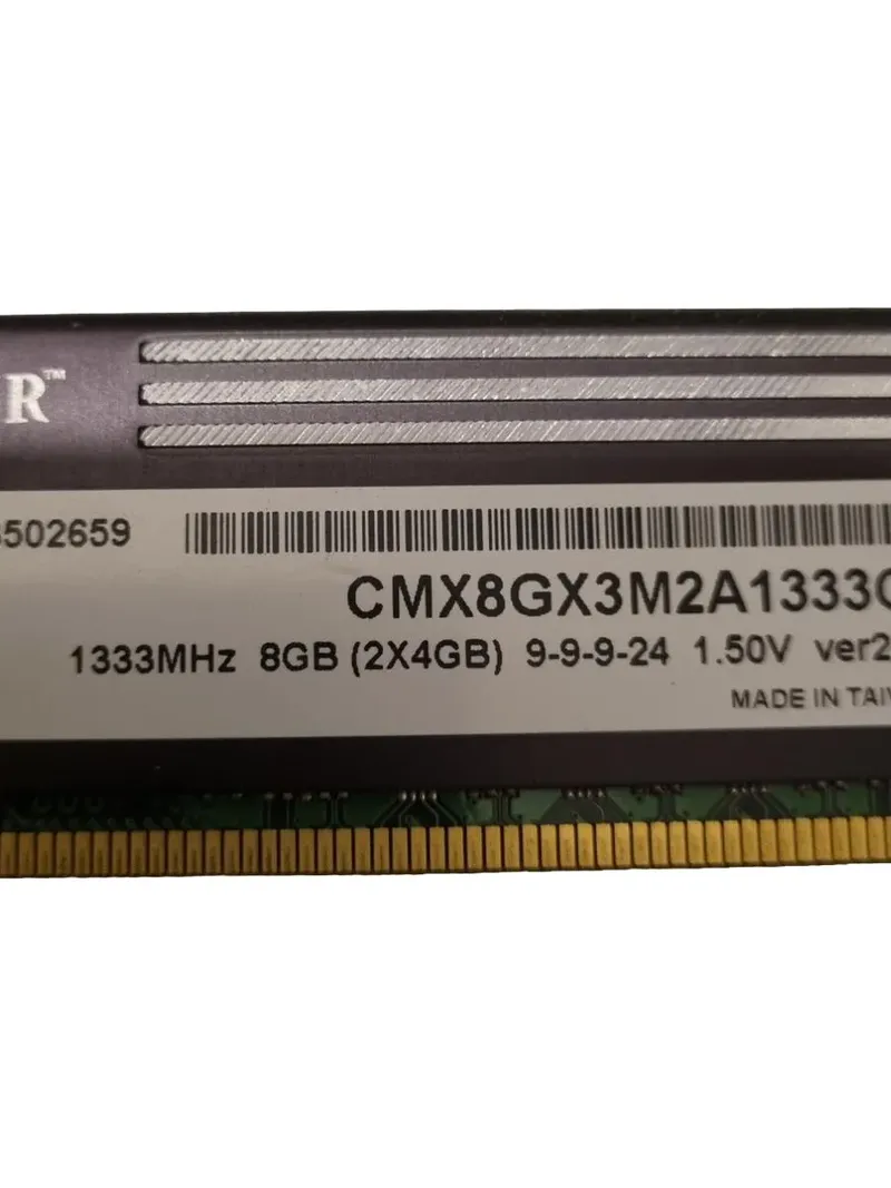 Corsair XMS3 Arbeitsspeicher 8GB DDR3 1333MHz PC3-10600 CL9 Desktop RAM 5