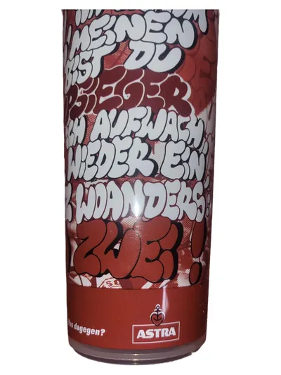 Astra Trinkbecher Streetwear Rot Kunststoff Schriftzug 17cm Freizeit Becher