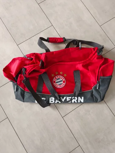 FC Bayern München Sporttasche Reisetasche Rot Fanartikel 48x34 cm