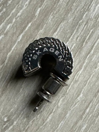 Skagen Damen Ohrstecker Silber Metall Strukturmuster Elegant Alltag 0.5cm
