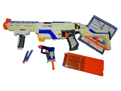 Nerf Spielzeugpistole mit Magazin und Darts Zielspielzeug