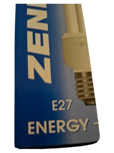 Zenith Energy E27 11W Energiesparlampe Weiß ersetzt 60W