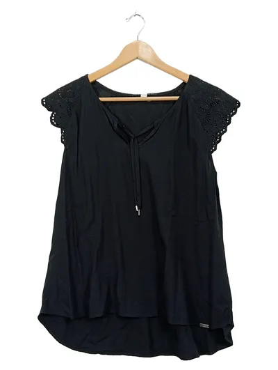 QS Damen Bluse Shirt Gr. 40 Schwarz Lochstickerei Spitze Kordelzug