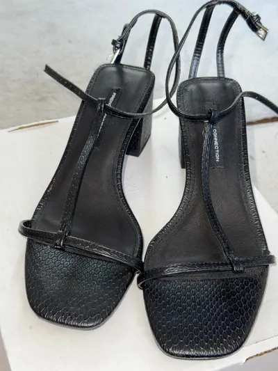 French Connection Damen Sandaletten Schwarz Gr. 37,5 Riemchen Blockabsatz