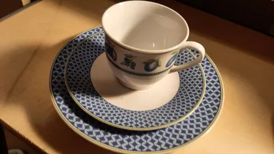 Wellco Design Krefeld Sammelgedeck Kaffeetasse Untertasse Teller Pflaume