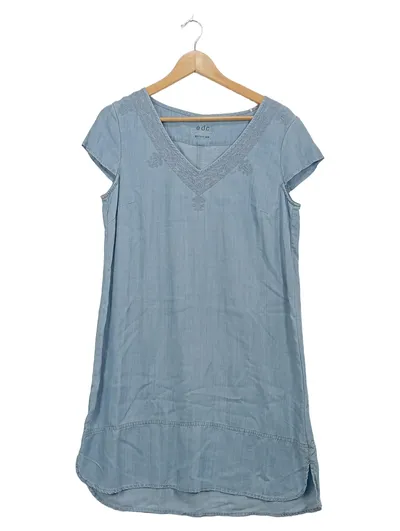 EDC Sommerkleid Damen Gr. 38 Blau Lyocell Jeansoptik Stickerei