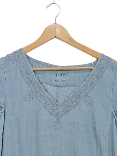 EDC Sommerkleid Damen Gr. 38 Blau Lyocell Jeansoptik Stickerei