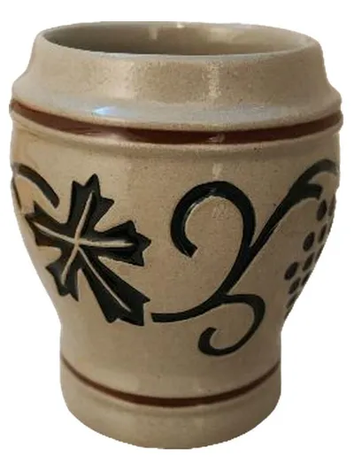 Gerzit Original Steingut Trinkbecher Weinmotiv Weinlaub Beige 9cm