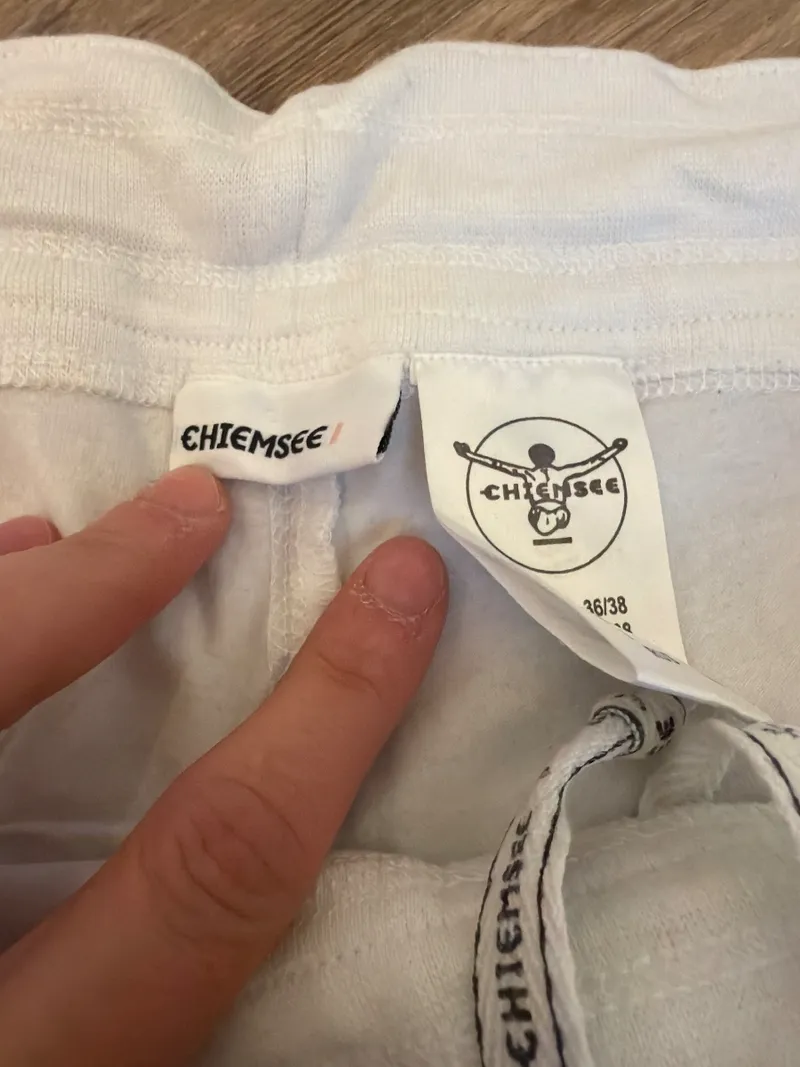 CHIEMSEE Damen Sport Shorts Weiß Logo Print Gr. 36/38 M 5