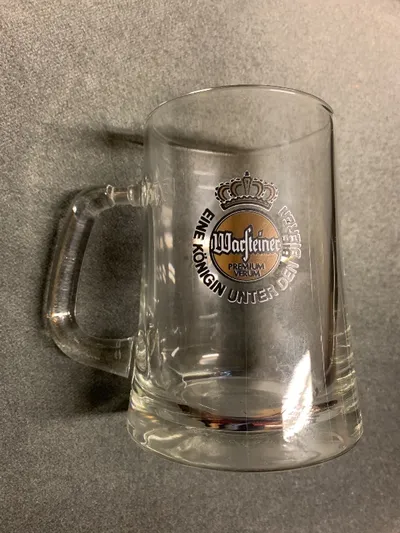 Warsteiner Bierkrug Glas 0,4L Premium Verum Krone Logo Sammlerstück