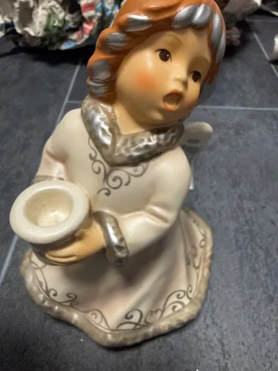 Goebel Weihnacht Engel Kerzenhalter Porzellan Figur singend 15cm