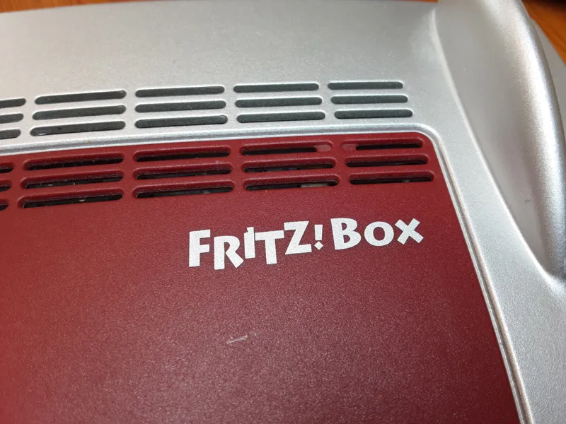 AVM FRITZ!Box 7390 WLAN Router DSL Modem DECT mit Zubehör 5