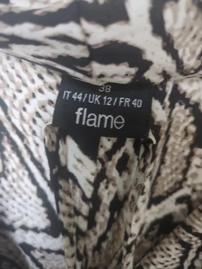 Flame Damen Blusenkleid Schlangenmuster Gr. 38/M Beige Ärmellos