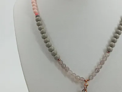 Schmuckstück Halskette Buddha Anhänger Grau Perlen Damen 109cm Boho