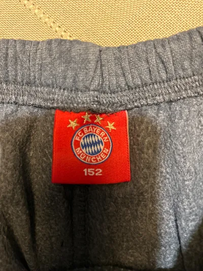 Adidas FC Bayern München Jogginghose Kinder Gr. 152 Grau