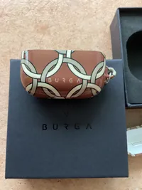 BURGA AirPods Pro Hülle Etui Kunststoff Braun Geometrisch Klein 4