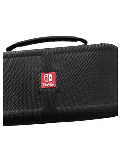 Nintendo Switch Controller Schutzhülle Hardcase Tasche Schwarz Eckig