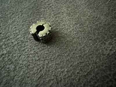 Pandora 925 Silber Clip Charm Anhänger Klassisch Uni Alltag Damen 0.5cm