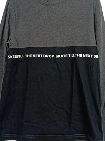 DOWNLOAD Langarmshirt Jungen Gr. 134/140 Grau Schwarz Skate Streetwear